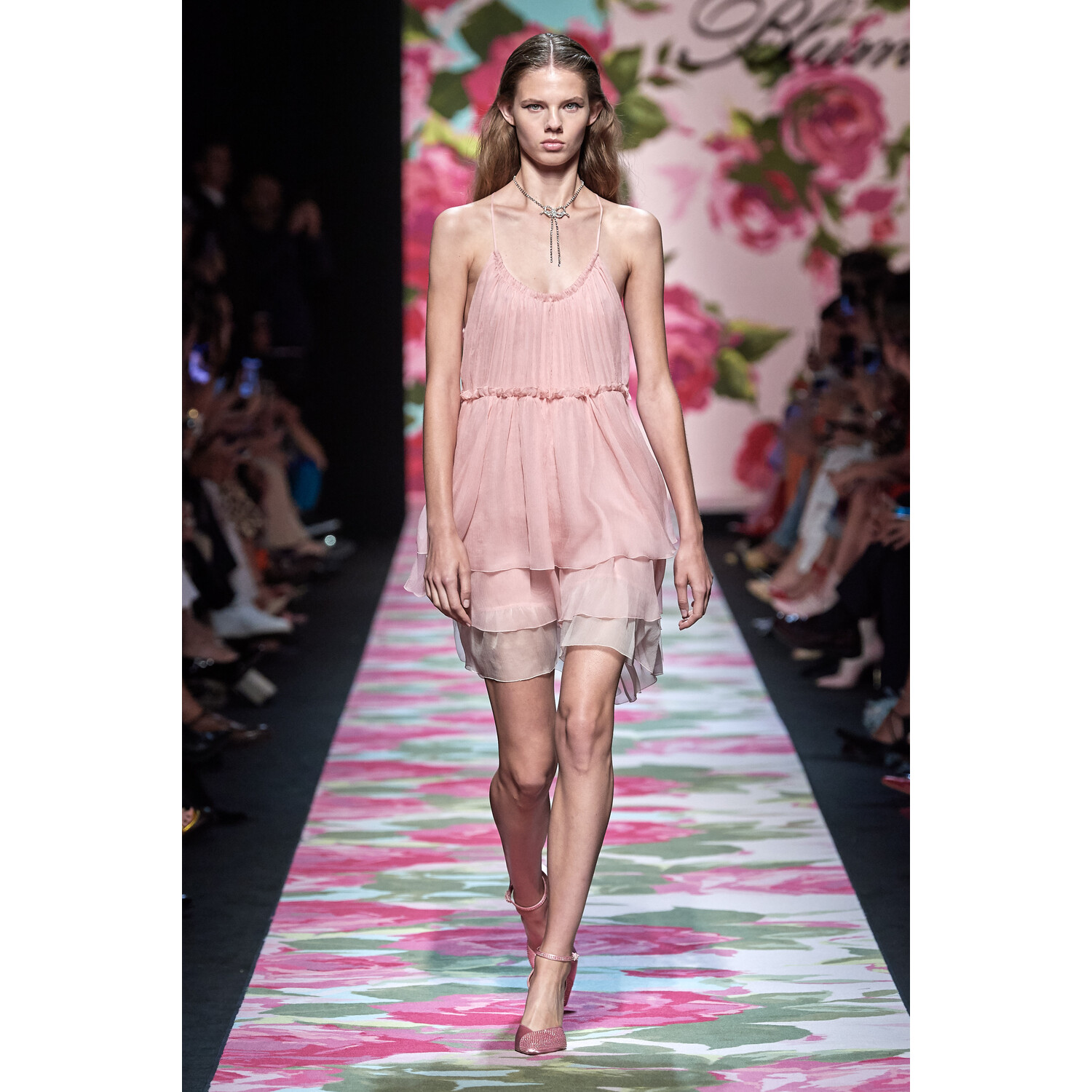Фото Blumarine Spring 2020 / Blumarine весна-лето 2020 / Неделя моды: Милан